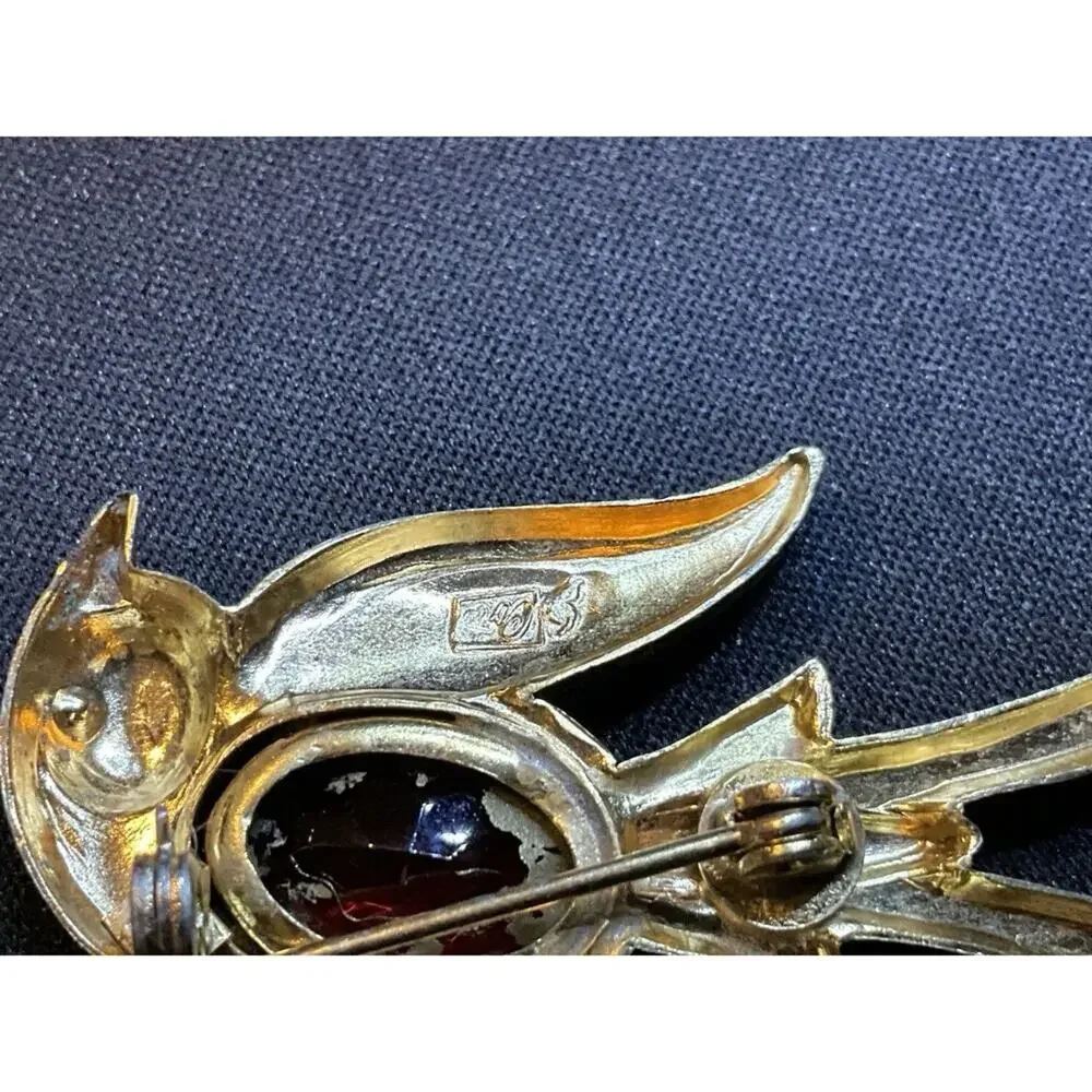 Vintage Coro Pegasus Red Jelly Belly Gilt Gold Tone Bird Brooch